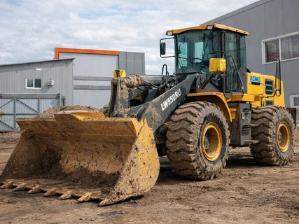 XCMG Фронтальный погрузчик LW550